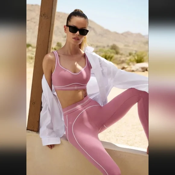 Alo Yoga Airbrush High-Waist Heart Throb Legging Pink Wild Rose/White Small $134 - Picture 3 of 12